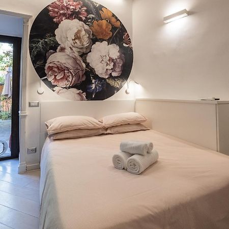Rione Monti Studio Apt With Private Garden Rome Exterior photo