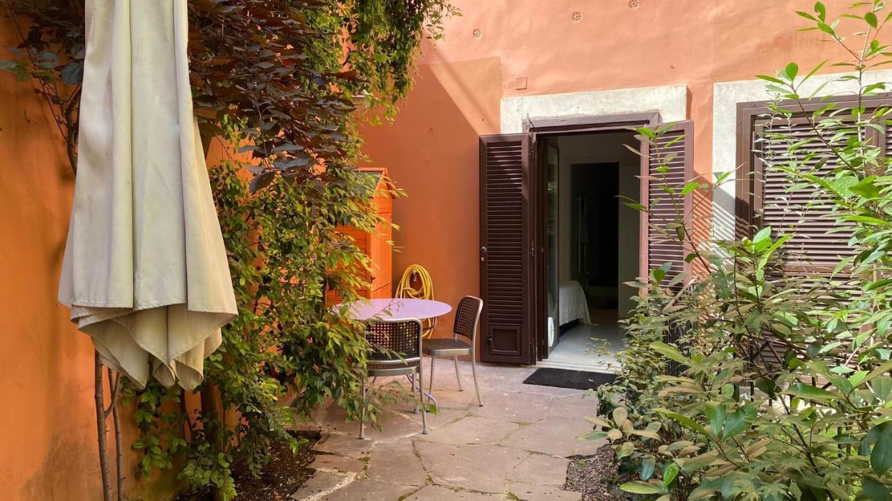 Rione Monti Studio Apt With Private Garden Rome Exterior photo