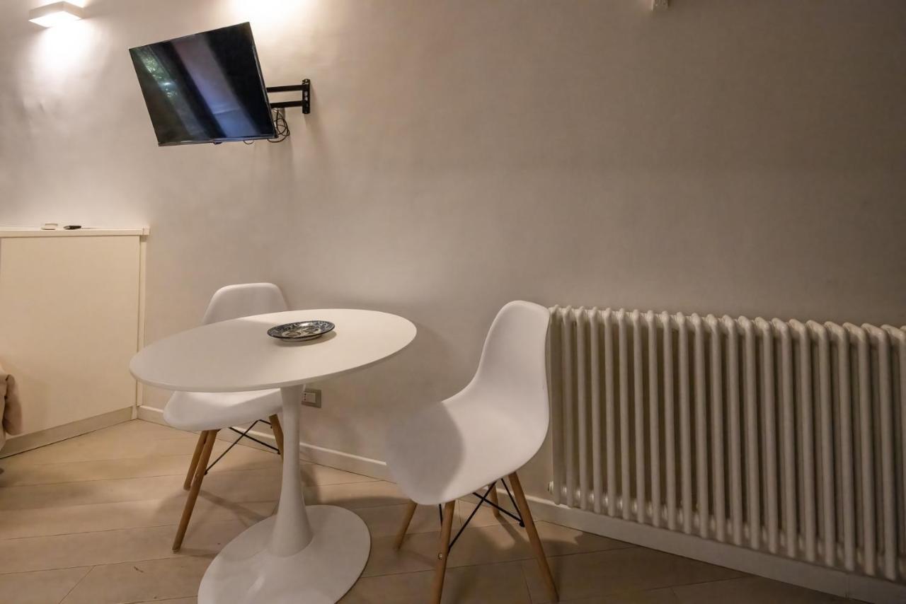 Rione Monti Studio Apt With Private Garden Rome Exterior photo