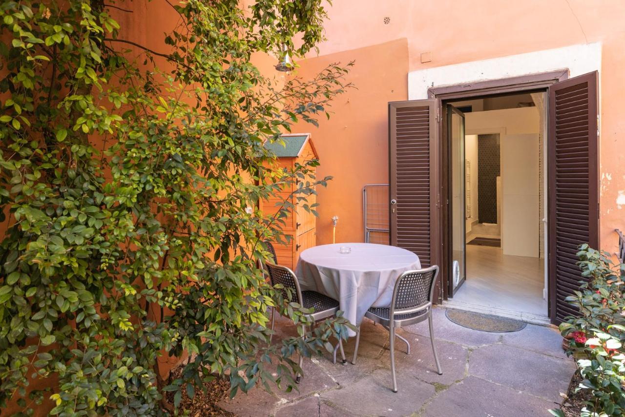 Rione Monti Studio Apt With Private Garden Rome Exterior photo