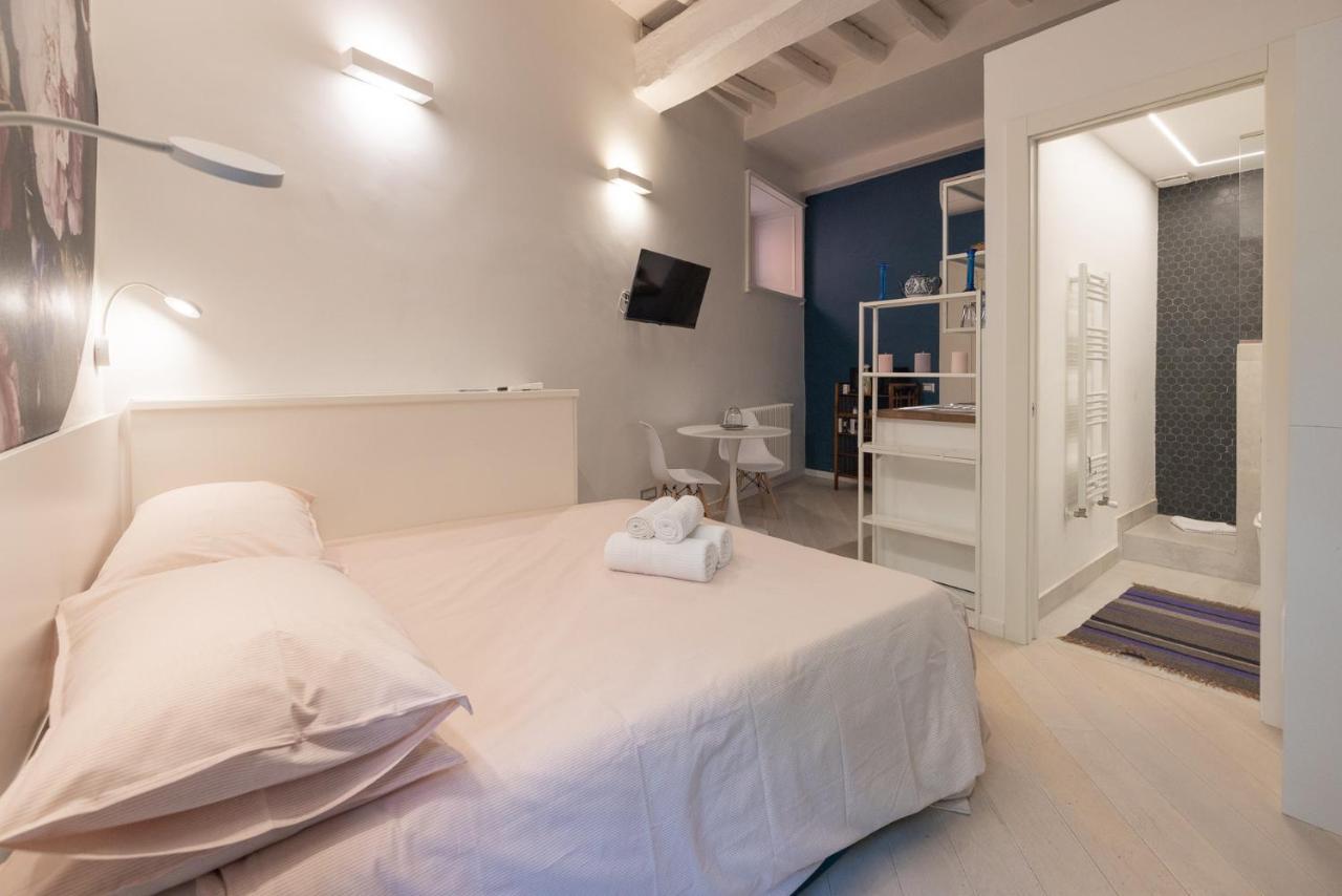 Rione Monti Studio Apt With Private Garden Rome Exterior photo